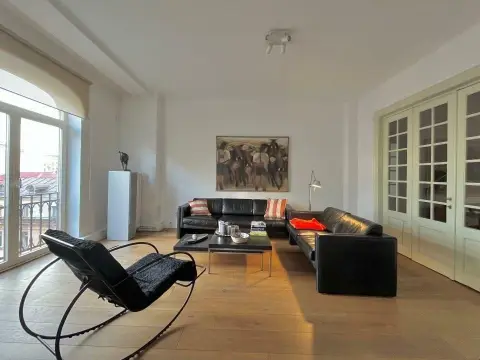 Apartament mare, luminos si stilat langa Cismigiu - sector 1.