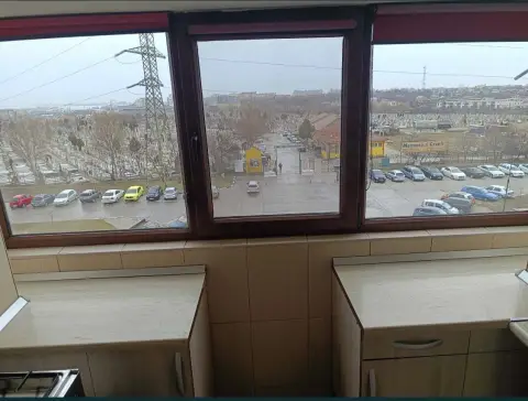Apartament 2 camere mobilat si utilat zina Energia etaj 4 din 5