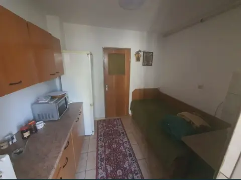 Vand apartament 2 camere zona Eden