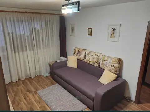 Apartament de vanzare 2 camere zona Abator