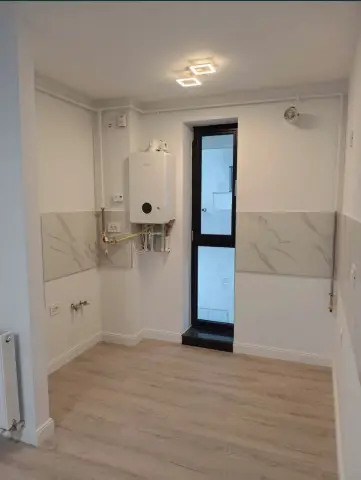 2 apartamente de vanzare