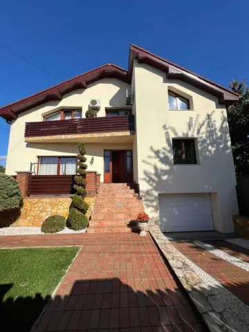 BRASADAS vinde casă tip D+P+M 2004 zona Burdea.