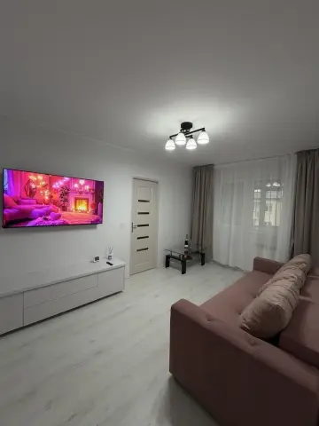 BRASADAS vinde ap 2 cam etaj 4/4 - Zona Micro 15.