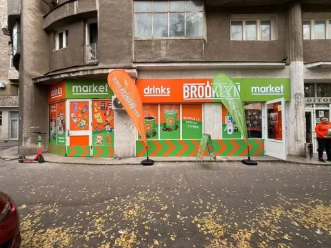 Proprietar Vand Spatiu Comercial Crangasi