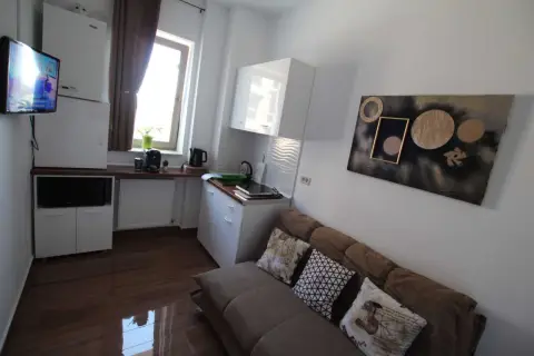 Studio de vanzare in zona cluburilor din Mamaia - Vedere la mare