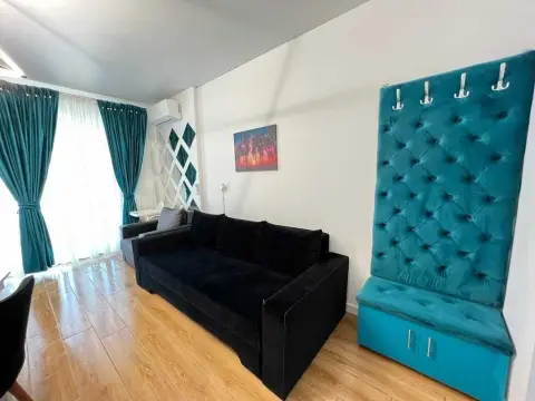 Vand apartament cu vedere la mare- Mamaia Nord