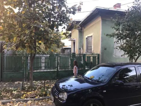 Casa de vanzare Mall Vitan cu teren 245 mp