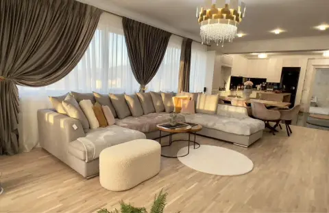 P. F. Penthouse Bucium 3 camere 140 mp MOBILAT