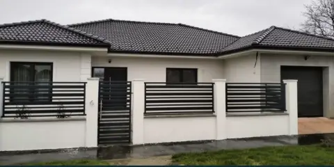 Casa de vanzare Lazuri
