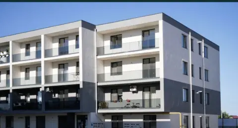 BRASADAS vinde apartamente LA CHEIE in Lumina Residence.