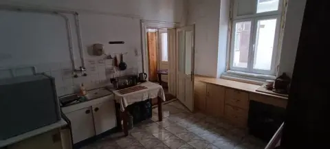 Apartament ultracentral de 100m2 de vânzare