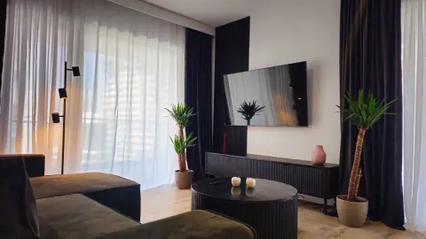 Apartament modern 2 camere si parcare - Vedere Libera! - Prima Vista