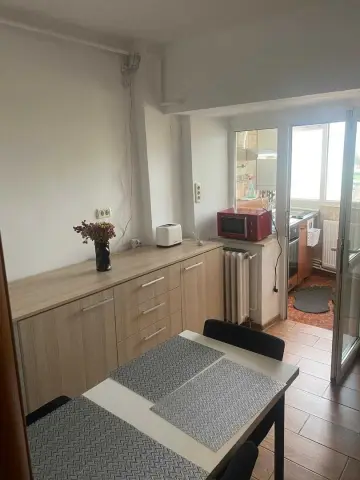 Ap 2 camere, Unirii, Centrul Vechi și pentru birou.