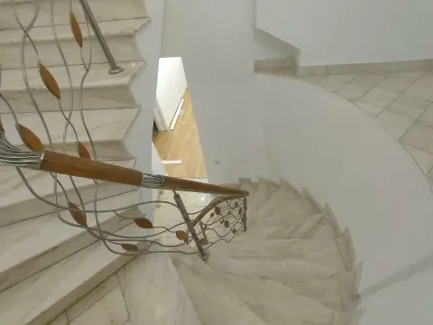 BDUL DACIA, PIATA GEMENI, 2 etaje SPATIU BIROURI
