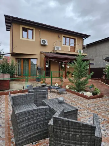 Casa de vanzare 3 camere Sos Giurgiului - Luica