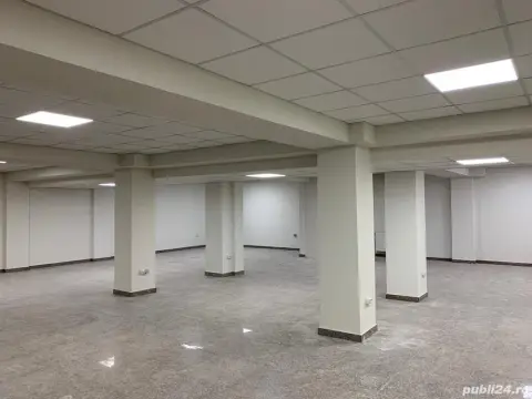 Ofer spre vanzare Spatiu Comercial 170mp + 70mp Parcare