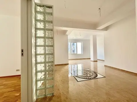 Direct Dezvoltator, Comision 0, 4 camere lux, toate actele