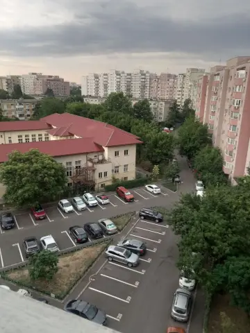 Vânzare ap 4 camere