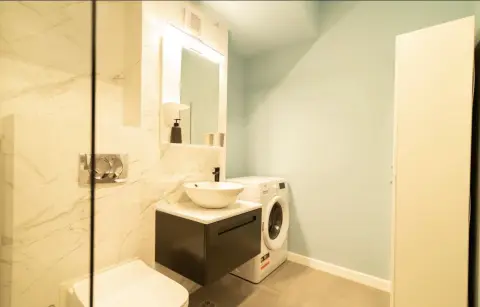 Apartament cu 2 camere de vanzare in Mamaia zona hotel iaki