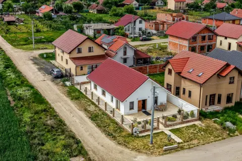 Casă nouă la cheie, mobilată și utilată complet, la 14 km de Arad