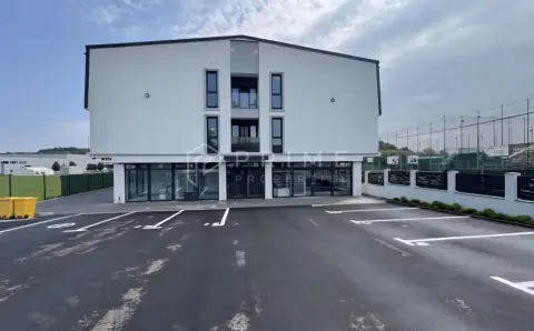 Apartament modern 2 camere Corunca aproape de Shopping City
