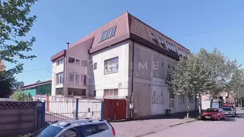 Clădire multifuncțională de vânzare – comerț, birouri și producție.