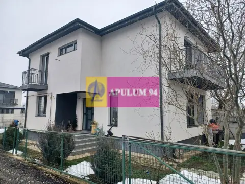 Joița, casă P+1E+pod, 124 mp utili + terasă, balcoane, magazie