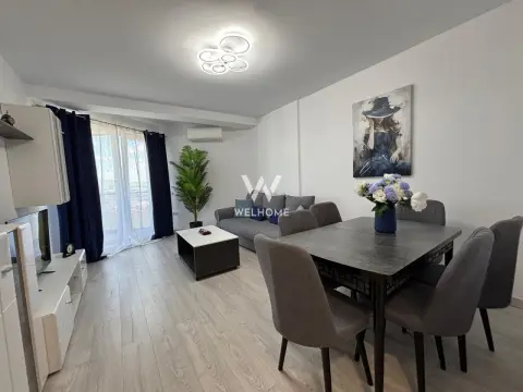 Apartament 2 camere, 2 terase cu priveliște spre munți - Doamna Stanca