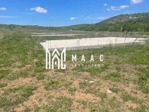 Teren intravilan cu fundatie I 700mp I Șura Mare