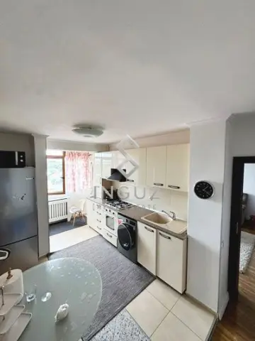 Apartament 3 camere de închiriat – Giulești, Sector 6, București