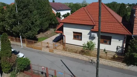BRASADAS vinde casa in zona Titulescu cu 3.748 mp. teren aferent.