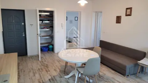Apartament cu 3 camere, mobilat, cu gradina, in vatra satului Giroc