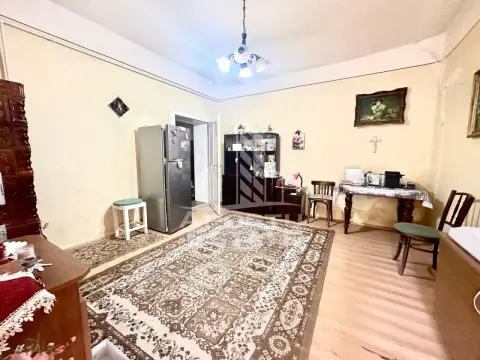 Casa de vanzare in Zimandu Nou