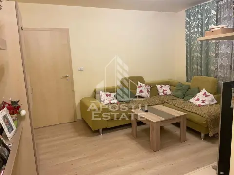 Penthouse cu 4 camere pe 2 nivele In Giroc langa scoala.