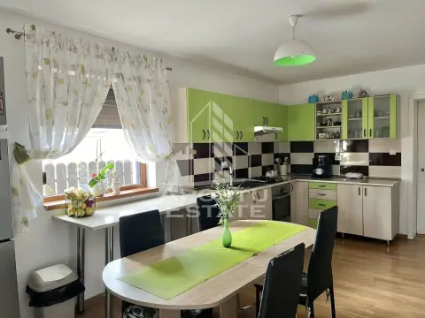 Duplex cu 4 camere si 2 bai complet mobilat si utilat in Giroc.