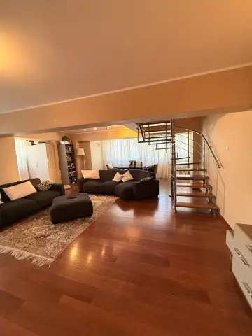 Apartament 4 camere, Strada Domnească