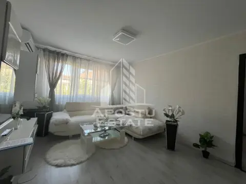 Apartament cu 3 camere, semidecomandat, renovat, Spitalul Judetean
