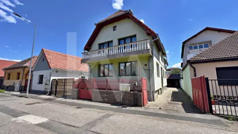 Casă 6 camere D+P+M-217 mp utili, 515 mp curte, Zona Cartier Kogalniceanu