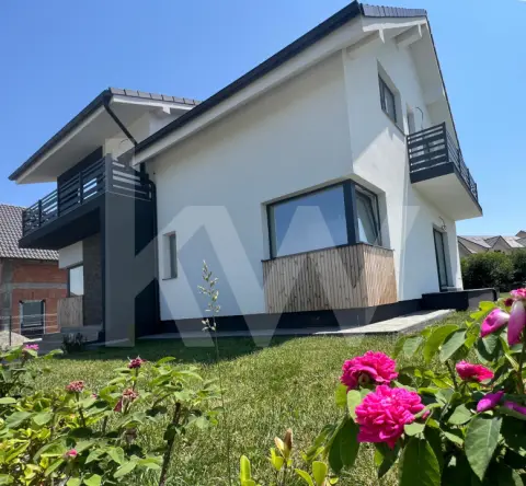 Casă de Vânzare în Cristian, Sibiu - 4 Camere, 2 Terase, Teren 486