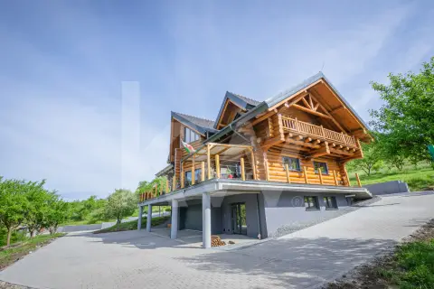Stil de viață de vânzare – liniște, natură și confort premium