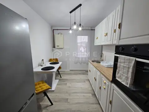 DE ÎNCHIRIAT: Apartament 3 Camere, Modern & Renovate Recent | Tudor