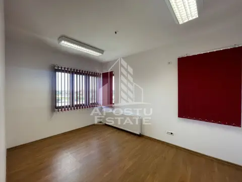 Casa P+1E, depozit 100mp, curte betonata, Mosnita Noua-Drumul Boilor