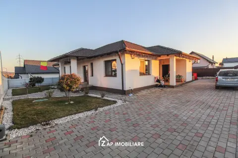 Casa moderna 1 nivel - 4 camere - 900 mp teren