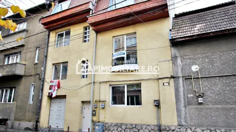 Casă / Spatiu birouri 10 camere , 222 mp utili,zona Central