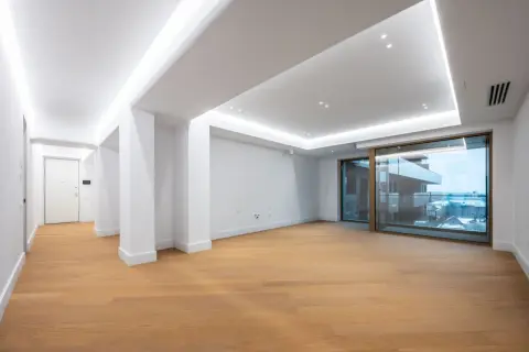 CORTINA 126 | Vedere dubla | 2,900 Eur/mpc [+21% TVA] ULTRALUX
