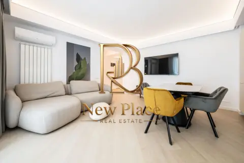 [VIDEO] CORTINA NORTH | 1,150 Eur + TVA | Mobila Rovere | View liber | LUX