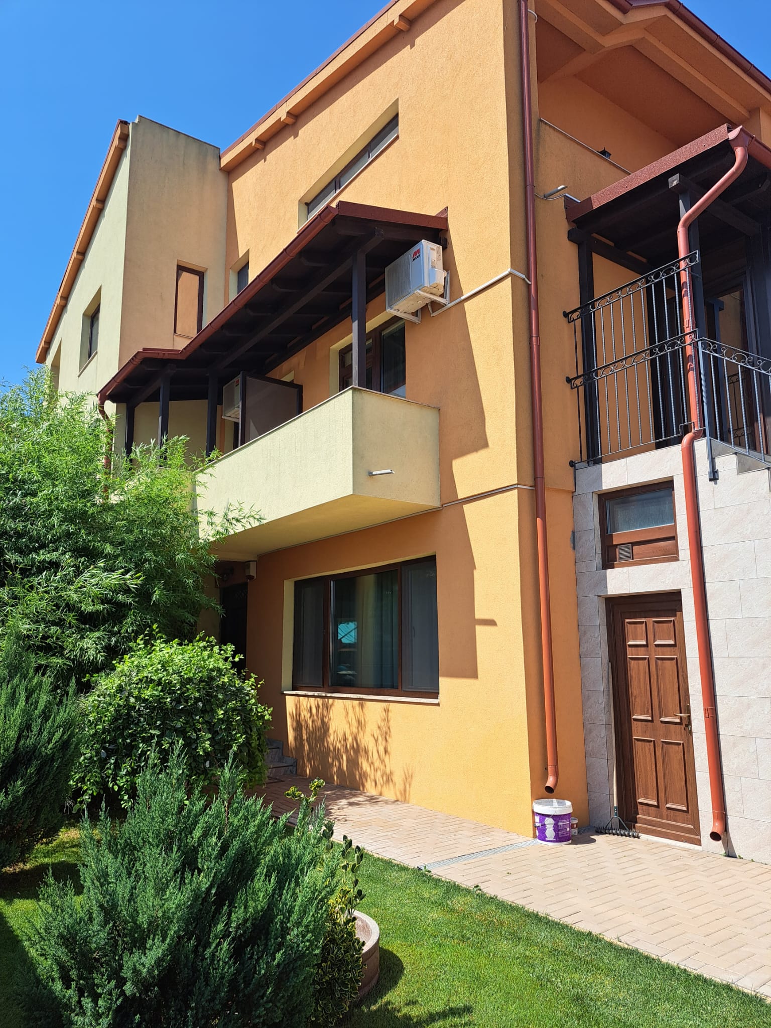 Vila la mare rezidential plus turism